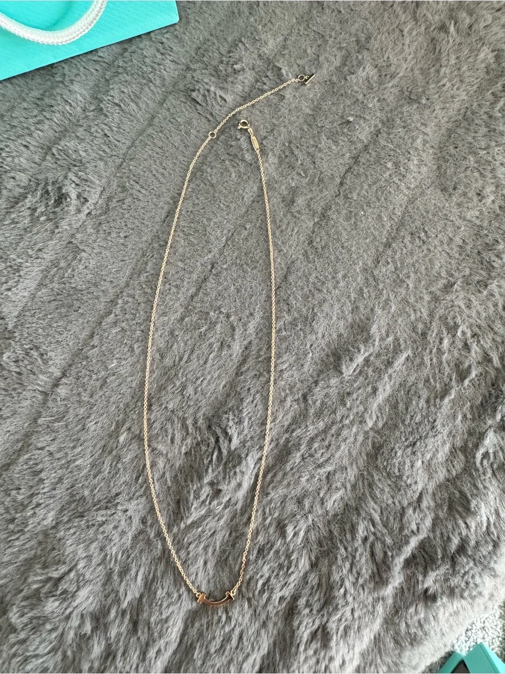 Tiffany & Co. Mini smile pendant in rose gold